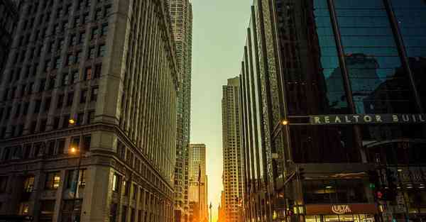 大数据包含设备数据的行业文章