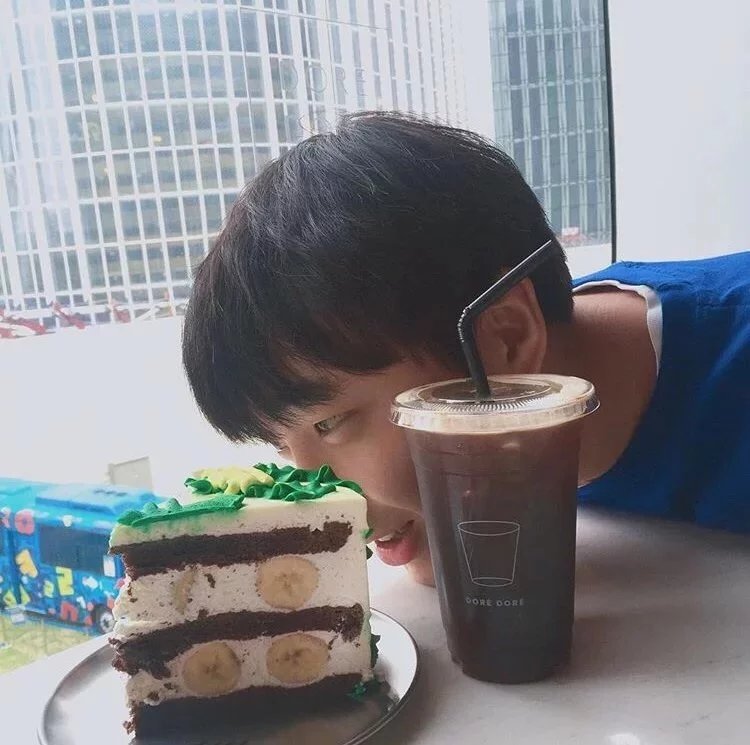 蒲飞泰震
