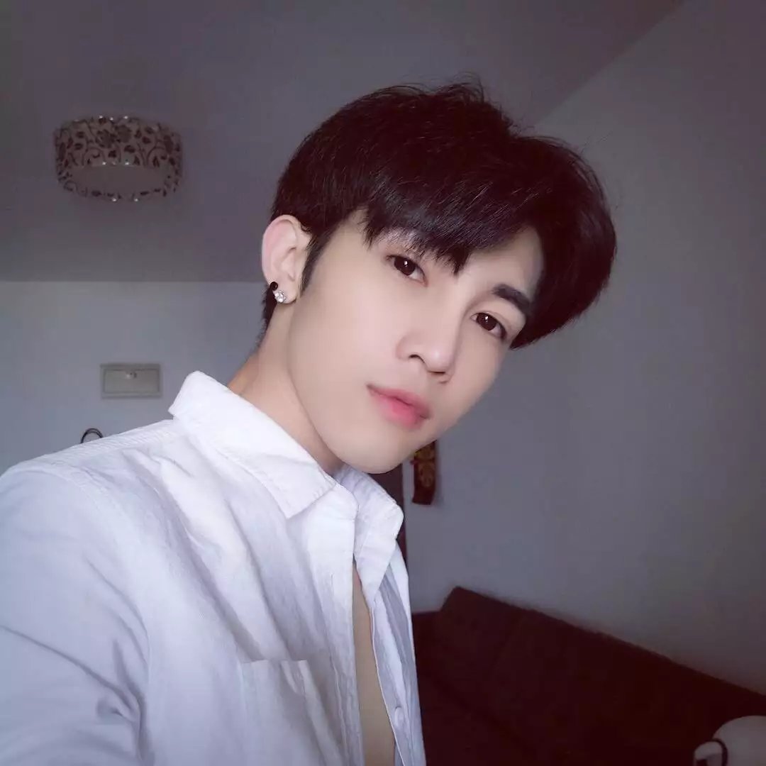 申屠儿娜纯