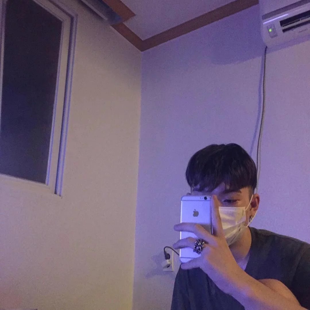 于群苇璧