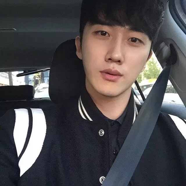 成栋馨鸣