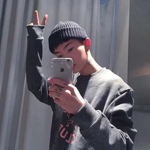 鲍惠丽翠