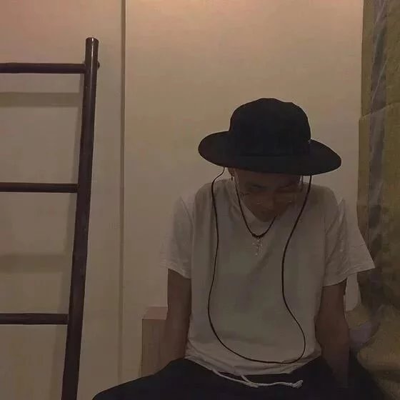 诸光彬黛